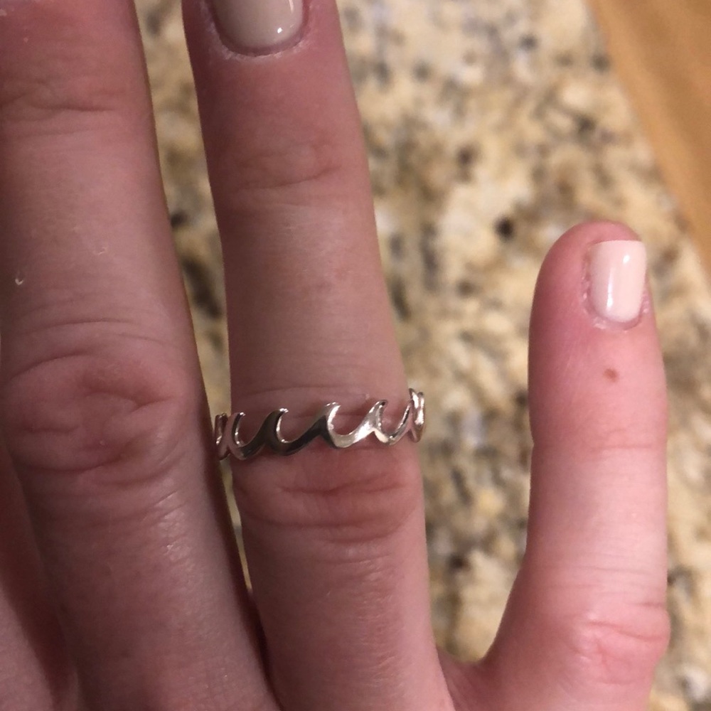 Pura Vida Sterling Wave Band